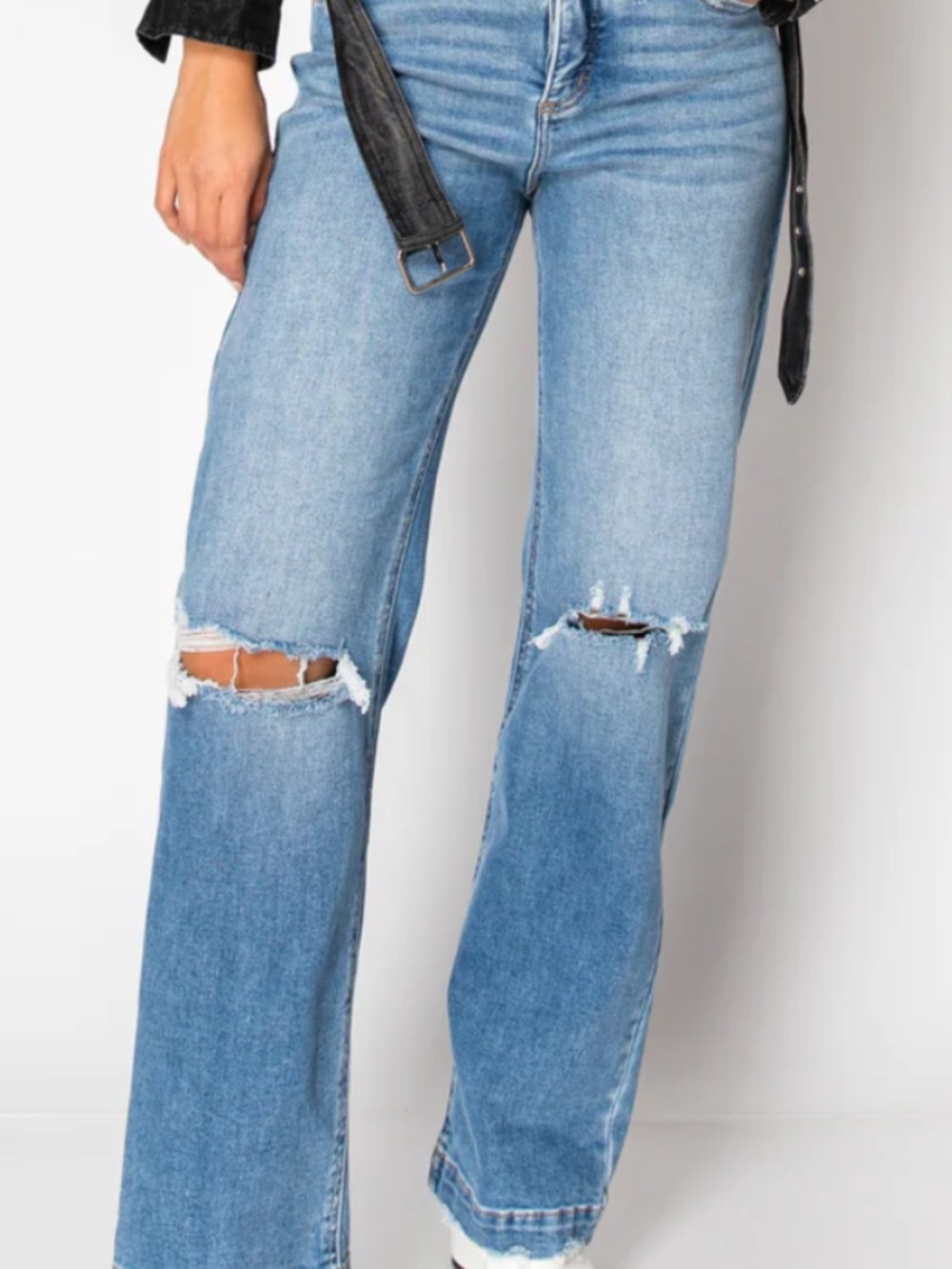 Artemis Vintage - Mid Rise Relaxed Stright- 20